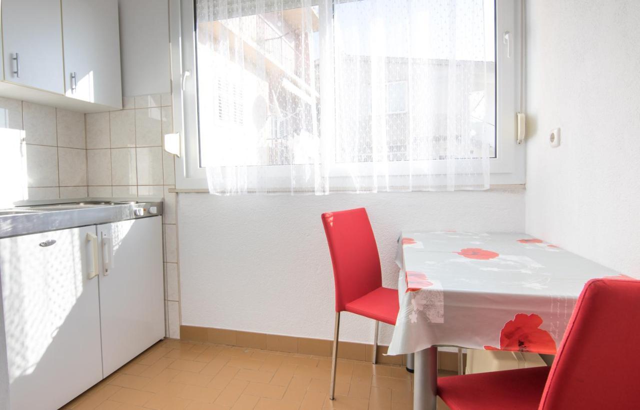 Apartments Mate Тучепи Екстер'єр фото